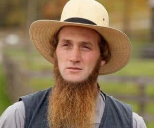 What Is An Amish Beard? [Tradition, Beard Styles] - Beardlong